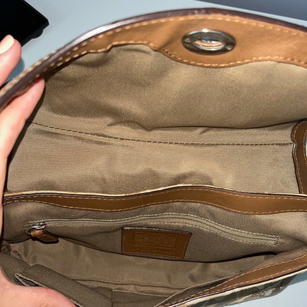 Coach Beige and Tan Signature Shoulder Bag - Picture 2 of 5